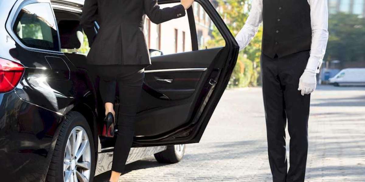 Top Reasons to Hire Professional Valet Services in Houston